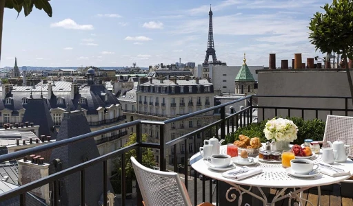 पेरिस के बुटीक और लक्जरी होटल: अंतिम समय का बुकिंग रणनीति